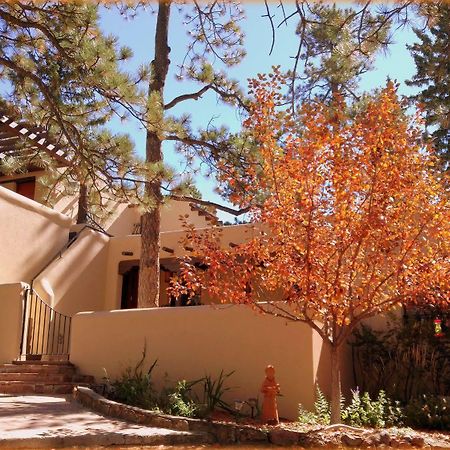 Adobe Inn At Cascade Exterior photo