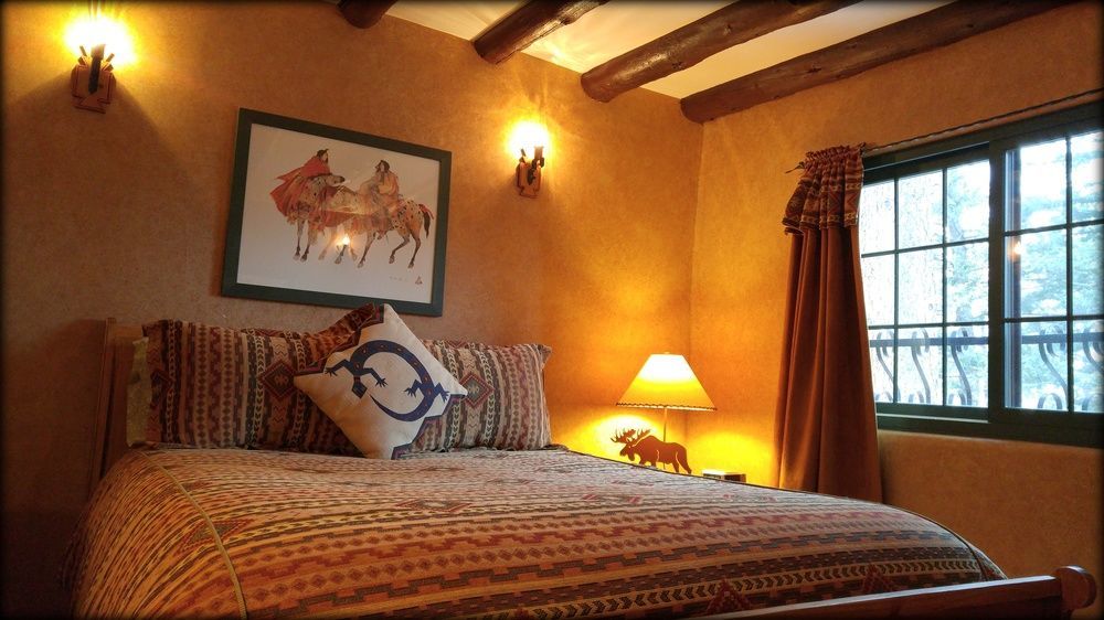 Adobe Inn At Cascade Exterior photo